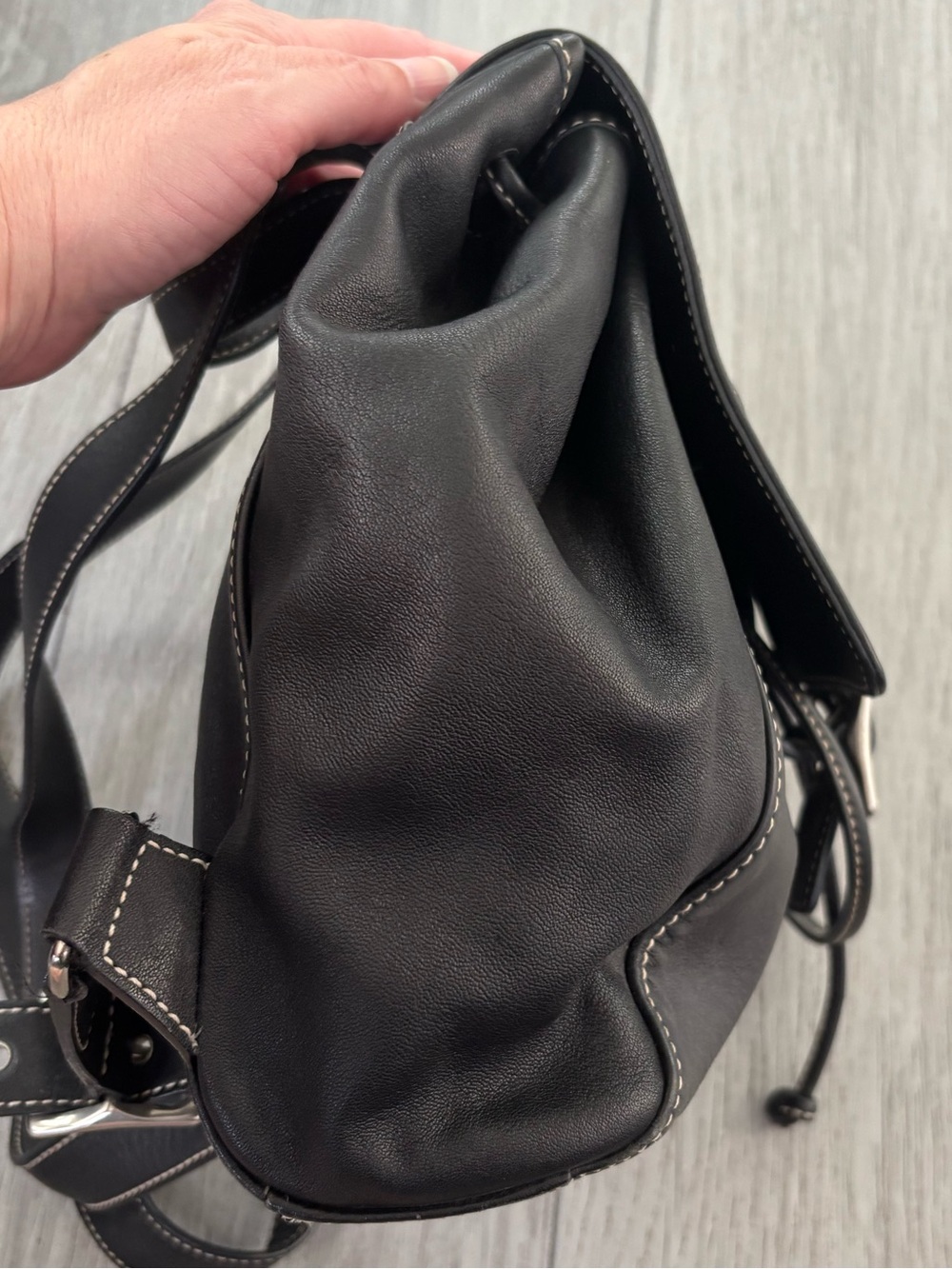 Coach bag vintage Y2K in black leather. Mini backpack in EUC. - Picture 8 of 10